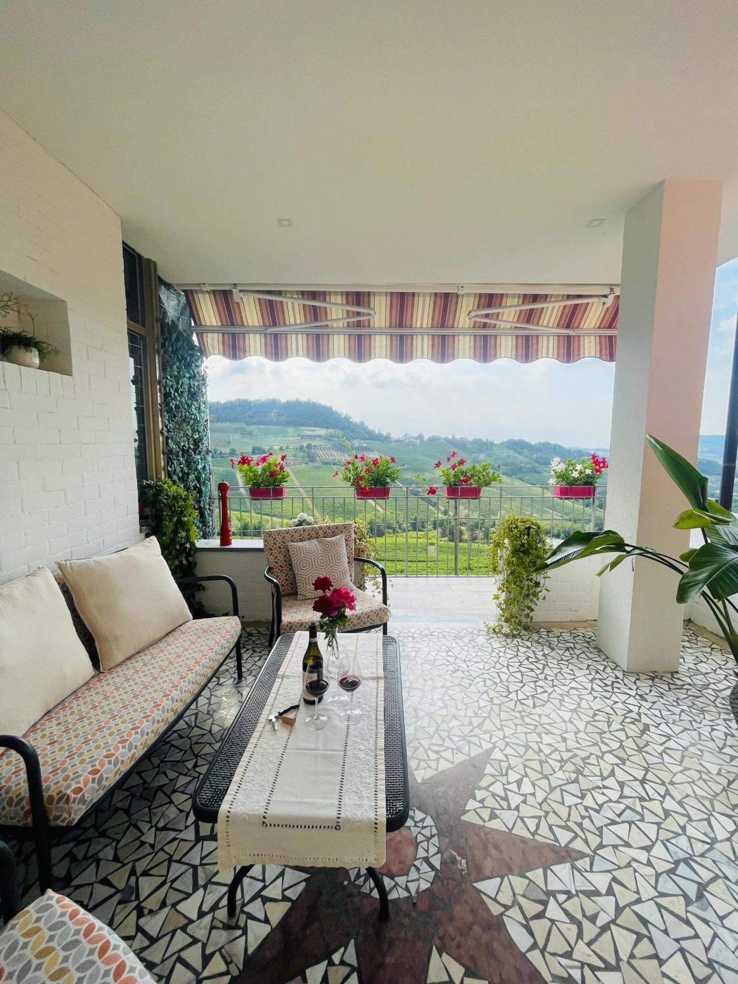 Casa Rafanelli Apartment Monforte D'Alba Luaran gambar